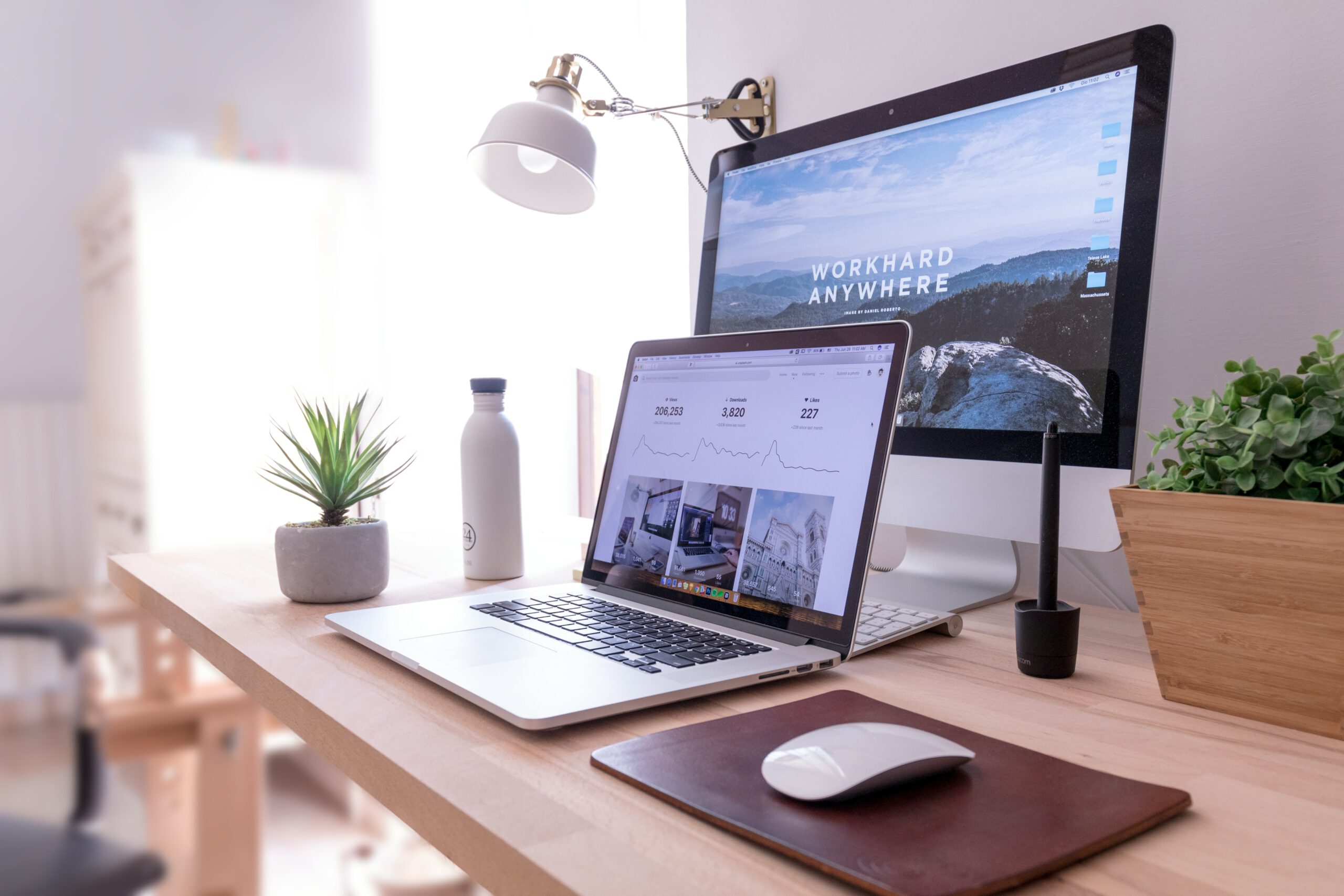 domenico-loia-hGV2TfOh0ns-unsplash domenico-loia-hGV2TfOh0ns-unsplash